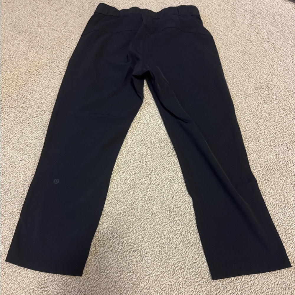 LULULEMON EUC ON THE FLY CROP 23” Size 4 - Picture 3 of 7